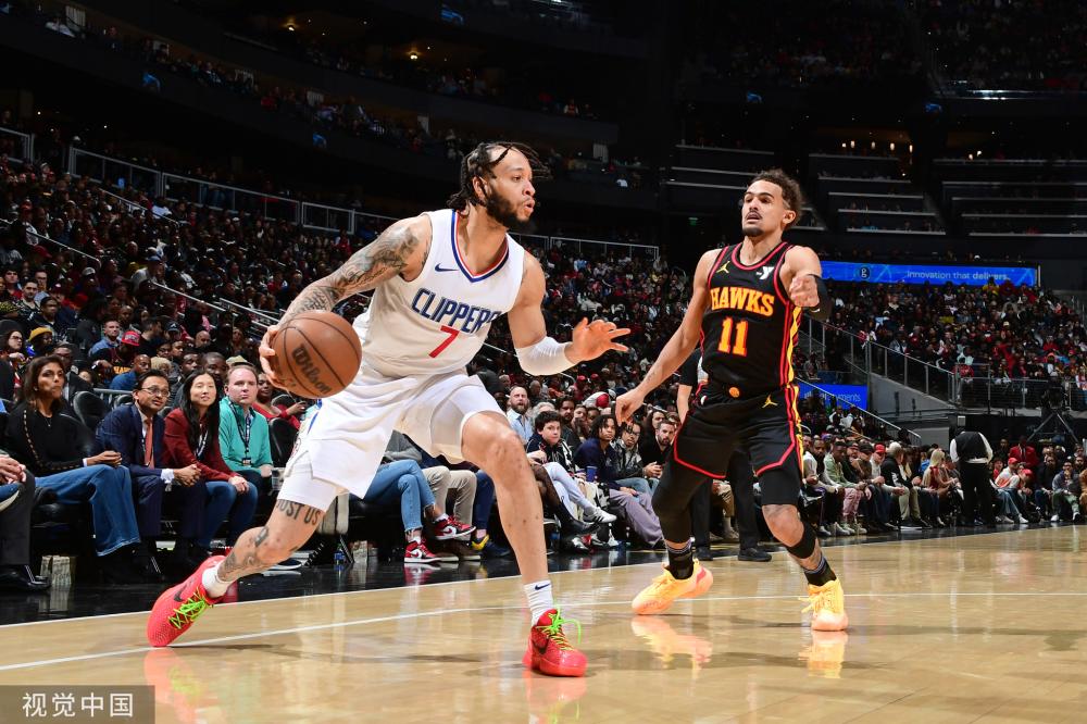 他在纽约尼 他在纽约尼