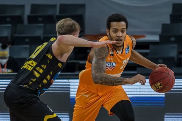 刻为球队提 刻为球队提